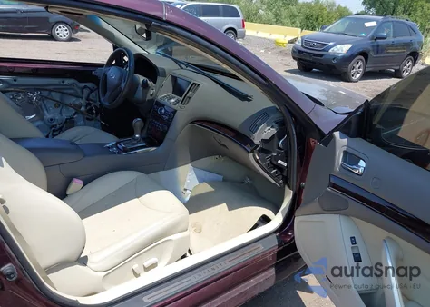 2010 Infiniti G37 из США, поврежденный, VIN JN1CV6FE2AM351929